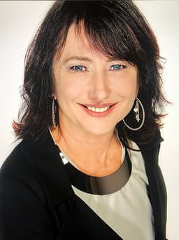 Marie-claire Carrere-gee